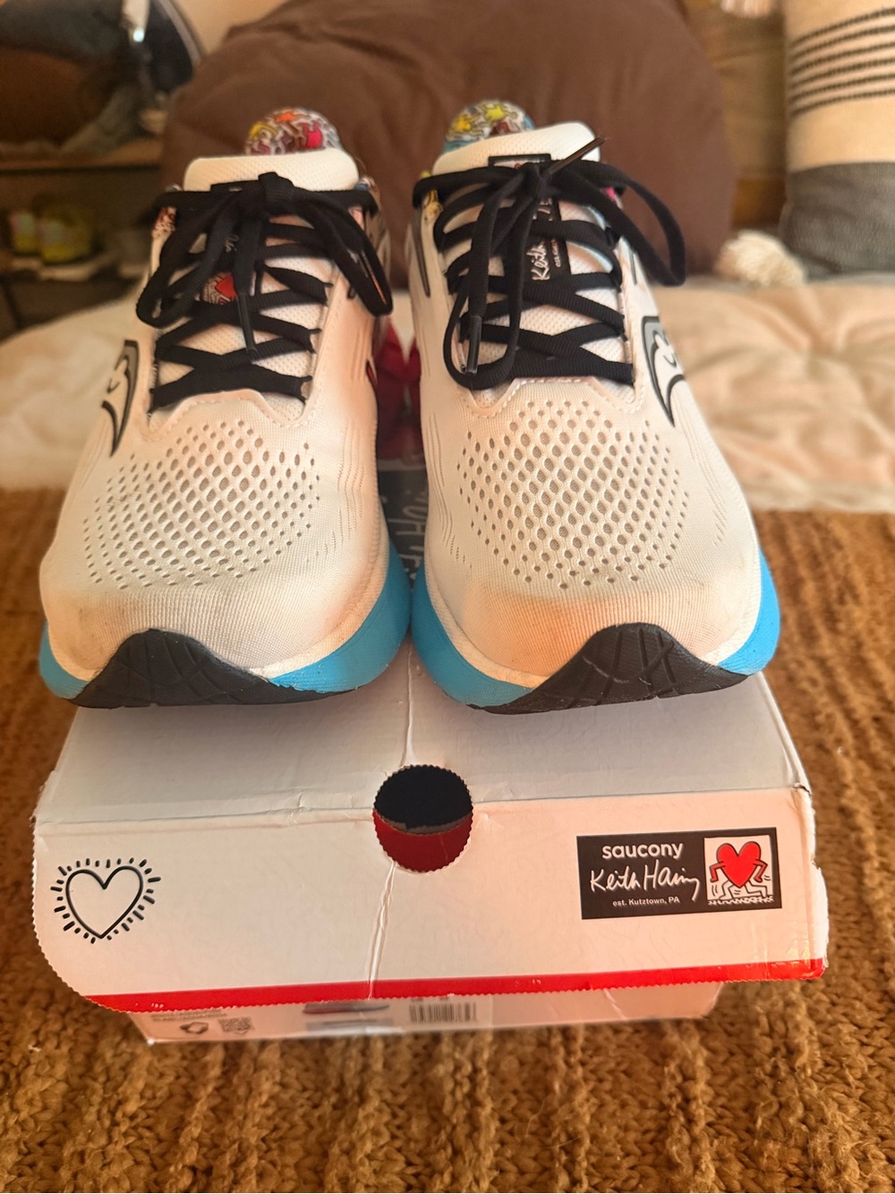 Men’s Saucony x Keith Haring Ride 18 - Picture 2 of 8